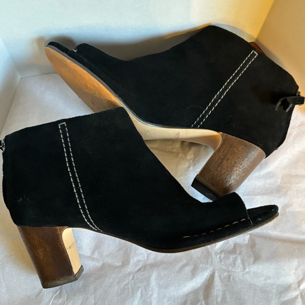 Clarks Booties Spiced Melody 26127292 Black Suede Ankle & Booties Boots Size 8.5 - Picture 4 of 9